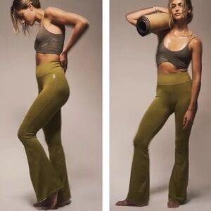 FP Movement by Free People Size Small Olive Flare Leggings